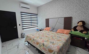 Casa en venta frac Lum Ha zona poniente de la ciudad sobre el blvd Laguitos