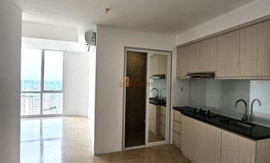 Private Lift & Golf View, Siap Huni 2BR Springhill Royale Suites Jakarta Pusat