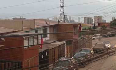 Casa 5 dormitorios  Pasaje con Chipana