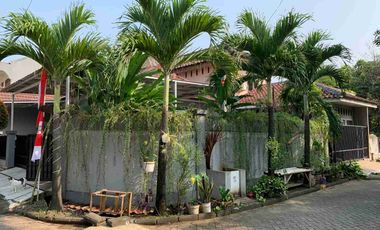 Rumah SHM Luas 200m Hook 4 Kamar Muat 3 Mobil Bebas Banjir Dekat Grand Wisata Bekasi