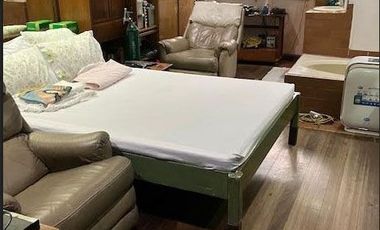 FOR SALE: 7-Bed House in Maysilo Circle, Plainview, Mandaluyong