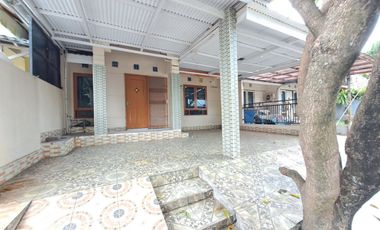 Disewakan murah rumah siap huni dekat mall di tangerang selatan strategis