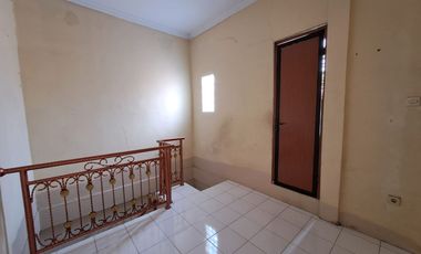 Disewakan murah rumah siap huni dekat mall di tangerang selatan strategis