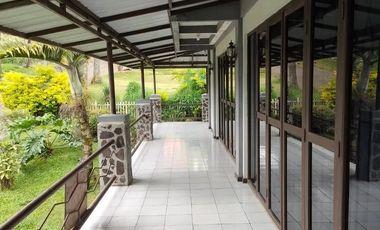 Dijual Villa Istana Bunga Lembang cocok untuk investasi Full Furnished