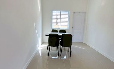 Single-storey detached house for sale in a well-located project with convenient transportation. Fully furnished and ready to move in.