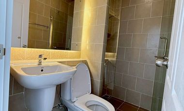 Single-storey detached house for sale in a well-located project with convenient transportation. Fully furnished and ready to move in.