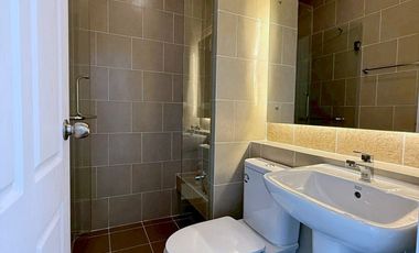 Single-storey detached house for sale in a well-located project with convenient transportation. Fully furnished and ready to move in.