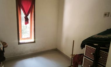 RUMAH DENGAN TANAH SANGAT LUAS DI KULONPROGO