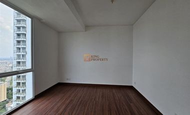 Nikmati View Golf & City Skyline setiap hari, 2BR Apartemen Springhill Royale Suites, Fasilitas Private Lift, Kolam Renang, Jacuzzi & Sauna, GYM