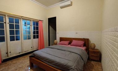 PREMIUM LOCATION!! 7-Bedroom Guest House in Central Ubud – Walking Distance to Pison Ubud