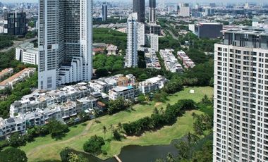 Bangun Setiap Hari dengan View Golf & City Skyline Nan Cantik, Apartemen 2BR Springhill Royale Suites, Kemayoran.