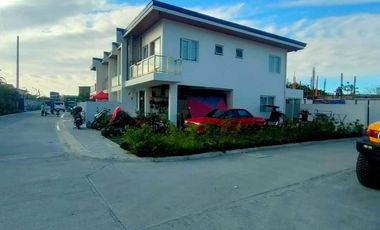 9.8M House and lot with 2 Bedrooms for sale in Maysilo Malabon City-JCR