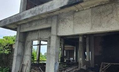 Freehold - A Plot of Land as Rare Investment Gem - Semi-Finished Villa in Boutique Gated Community, Ungasan, Bali