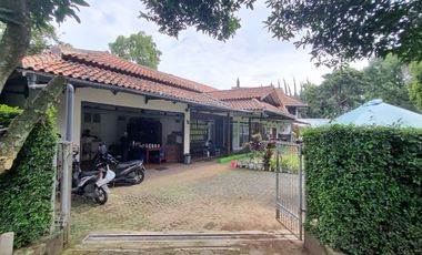 dijual ex hotel bintang 2 setiabudi bdg 27 kamar, halaman luas lokasi strategis dekat fasilitas umum