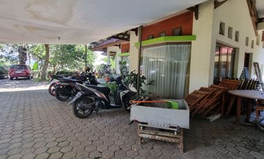 dijual ex hotel bintang 2 setiabudi bdg 27 kamar, halaman luas lokasi strategis dekat fasilitas umum