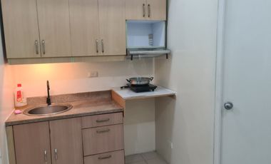 SPACIOUS 1 BR RESIDENTIAL CONDO