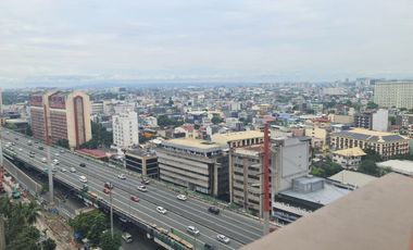 SPACIOUS 1 BR RESIDENTIAL CONDO