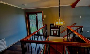 Parcela con propiedad y dos cabañas