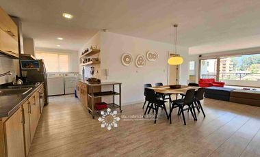 EN VENTA - AMPLIA DEPARTAMENTO CON TERRAZA Y VISTA ESPECTACULAR DE LAS MONTAÑAS, CON 1 DORMITORIO