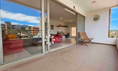 EN VENTA - AMPLIA DEPARTAMENTO CON TERRAZA Y VISTA ESPECTACULAR DE LAS MONTAÑAS, CON 1 DORMITORIO