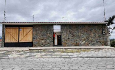 🏡 Casa moderna de lujo en el norte de Riobamba