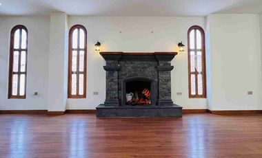 🏡 Casa moderna de lujo en el norte de Riobamba