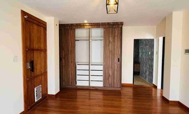 🏡 Casa moderna de lujo en el norte de Riobamba