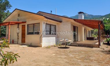 Leon Propiedades arrienda linda casa en sector Los Naranjos, Curacaví.