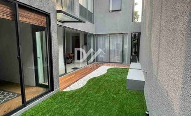 Dijual Cepat Rumah Estetik di Veteran Jakarta Selatan