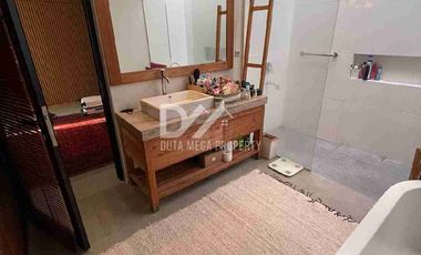 Dijual Cepat Rumah Estetik di Veteran Jakarta Selatan