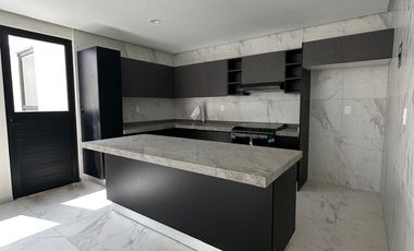 Casa en Venta Pachuca, a 5 min de Explanada, 3 habitaciones, sala de TV y cocina equipada.