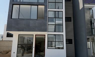 Casa en venta nueva en Pachuca 3 habitaciones, estudio y roof garden. Gema