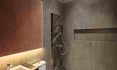 Baru Gress‼️Rumah Hook Manyar Indah