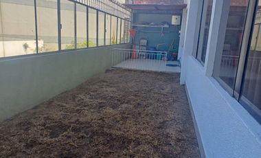 Vendo amplio departamento cerca a la UNSA FRENTE A PARQUE $ 160,000