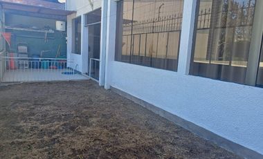 Vendo amplio departamento cerca a la UNSA FRENTE A PARQUE $ 160,000