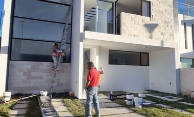 Casa en venta nueva en Pahcua 3 habitaciones, sala a doble altura, cocina equipada. cartuja