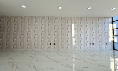 Casa en venta al sur de Pachuca. 3 niveles, seguridad y amenidades. Gema