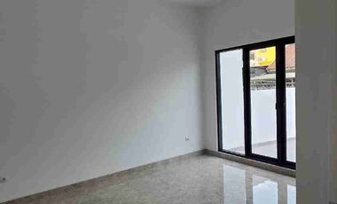 Di Jual Rumah Brand New Nusaloka BSD