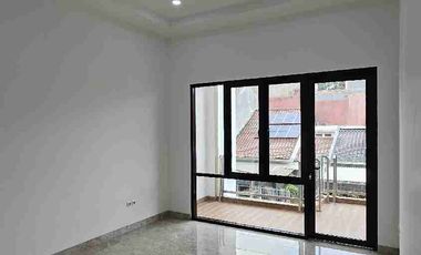 Di Jual Rumah Brand New Nusaloka BSD