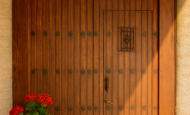 Casa en Venta con 4 recámaras en Lomas de la Herradura, con hermosa vista a la cañada