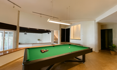 Casa en Venta con 4 recámaras en Lomas de la Herradura, con hermosa vista a la cañada