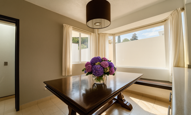 Casa en Venta con 4 recámaras en Lomas de la Herradura, con hermosa vista a la cañada