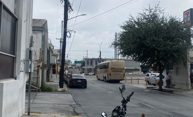 Bodega  Venta en esquina Centro Monterrey