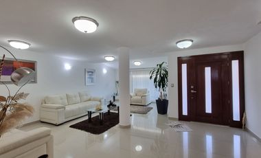 Casa en venta pachuca, opcion a 4 habitaciones y family room. La moraleja