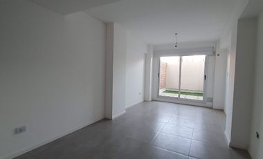 ALQUILER | MONOAMBIENTE | PELLEGRINI 563 02-02