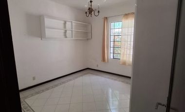 (CGV) CASA EN MIRAVAL $48,000
