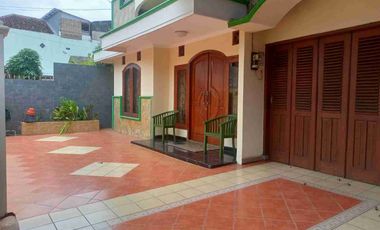 Jual rumah full furnished di celeban UH Yogyakarta