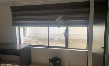 En renta habitación amoblada con baño privado