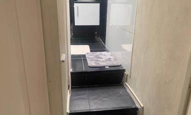 En renta habitación amoblada con baño privado