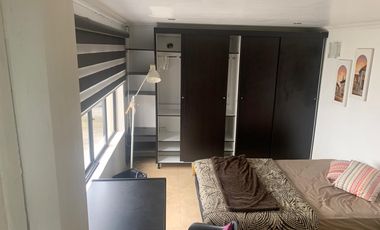 En renta habitación amoblada con baño privado